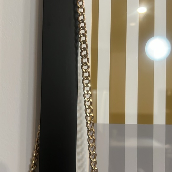 Mini Woven Crossbody Bag! Chain Link Strap. Turn Lock Closure. Metallic Gold - Picture 14 of 15